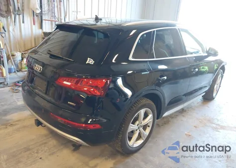 2020 Audi Q5 Premium 45 Tfsi Quattro S Tronic z USA, uszkodzony, nr VIN WA1ANAFY4L2010655